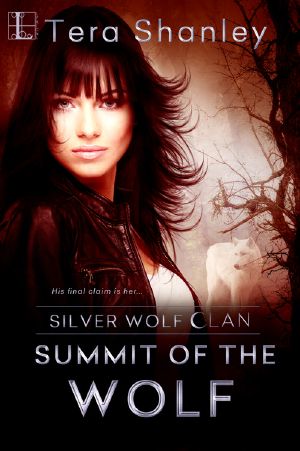 [Silver Wolf Clan 04] • Summit of the Wolf